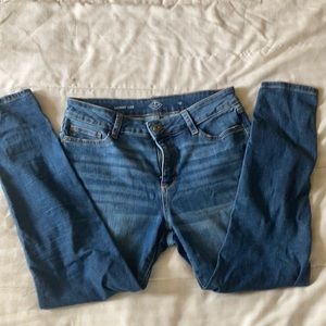 Saint John's Bay Size 10 Skinny Jean